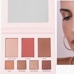Wander Beauty Eyeshadow Palette with Peach and Bronze Hues